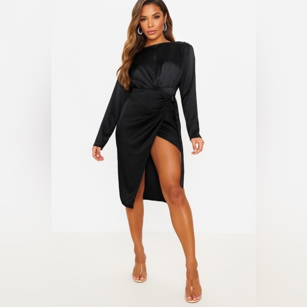 Pretty Little Thing Black Wrap Dress Size 4 NWT
